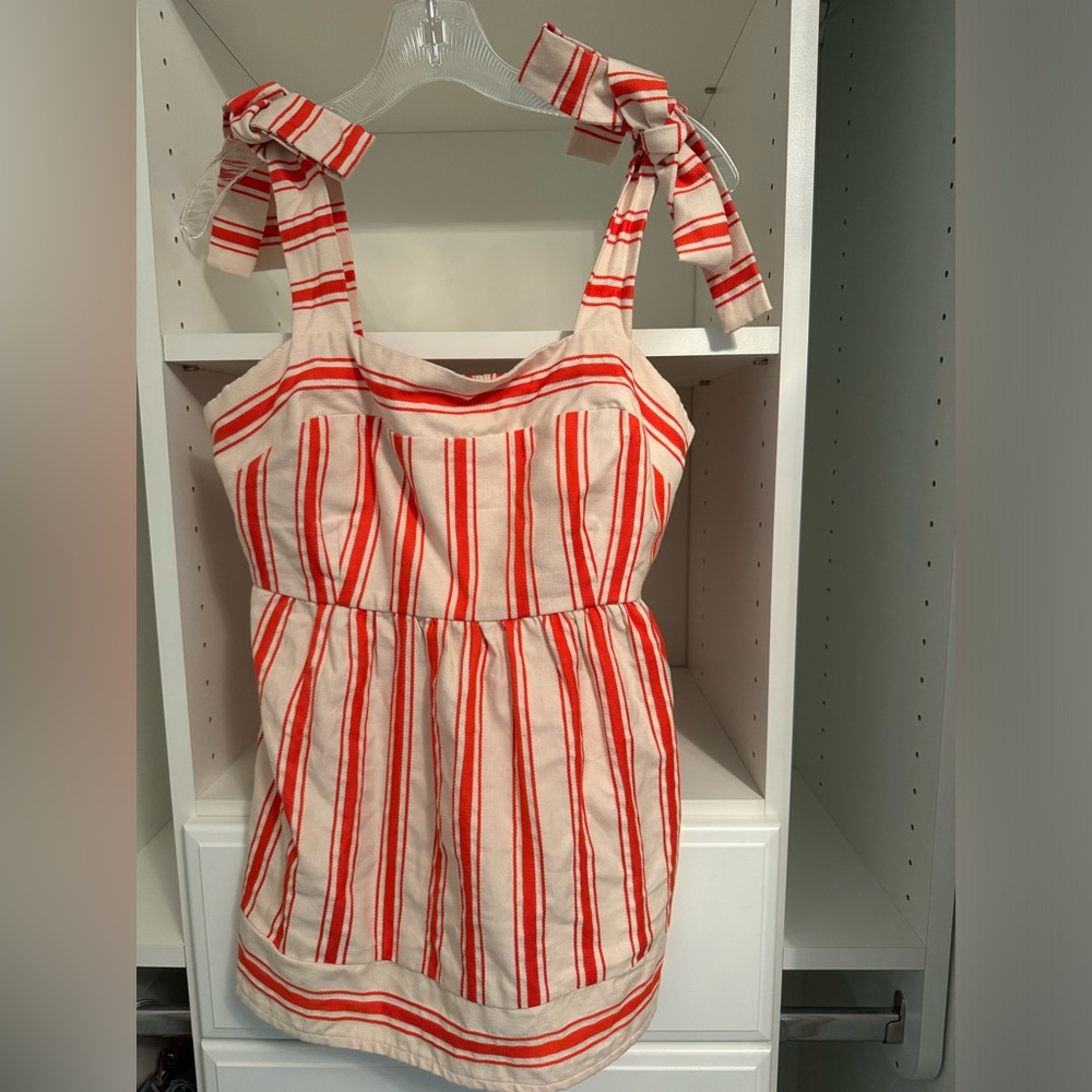 Cabi summer top. Size S.